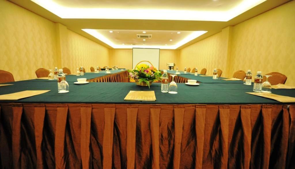11@Century Hotel Johor Bahru Exterior foto